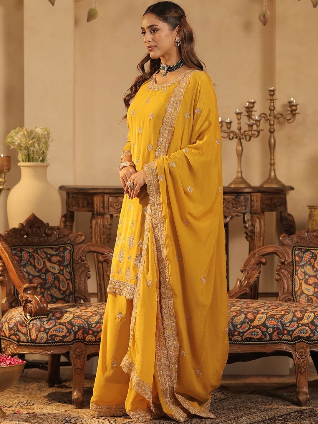 Women Ethnic Motifs Embroidered Regular Sequinned Kurta Set With Dupatta