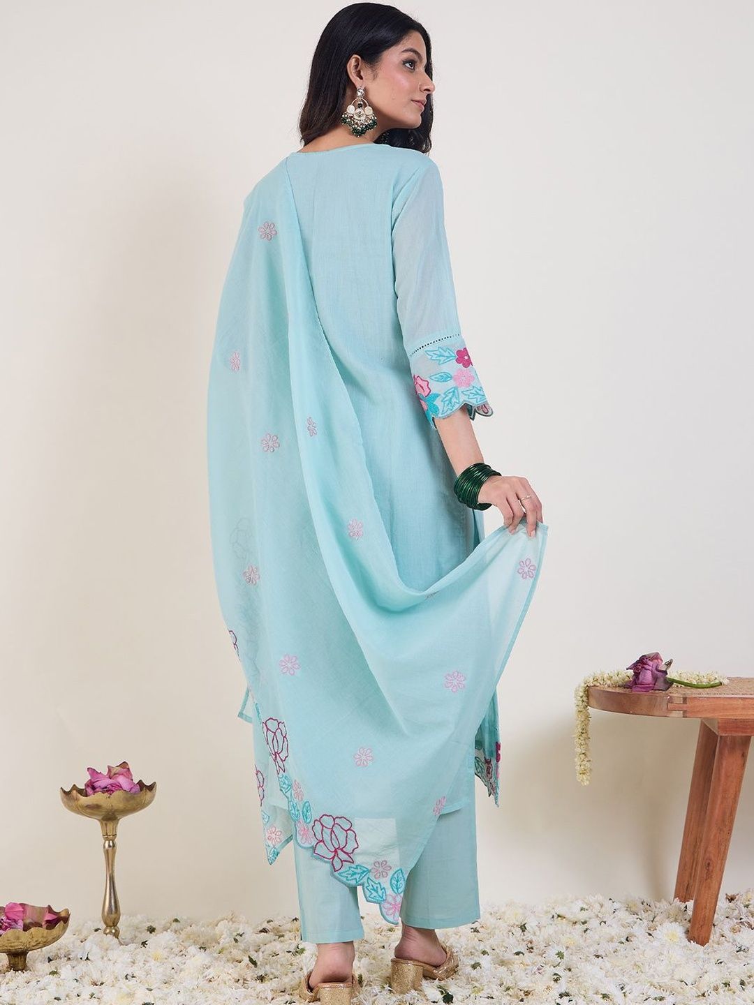 Floral Embroidered Thread Work Pure Cotton Kurta With Trousers & Dupatta