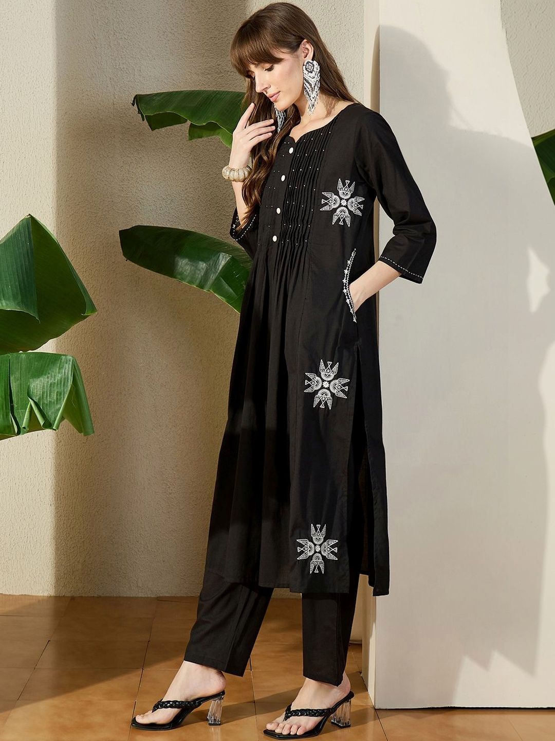 Women Ethnic Motifs Embroidered Pleated Thread Work Pure Cotton Kurta with Trousers