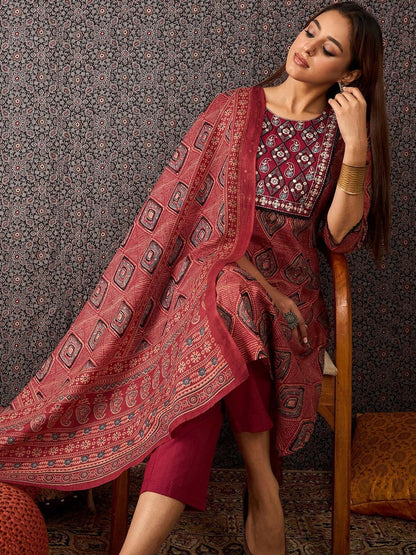 Women Printed Mirror Work Pure Cotton Kurta with Trousers & With Dupatta