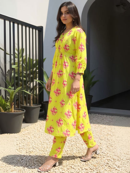 Women Floral Printed Regular Pure Cotton Kurta With Trousers