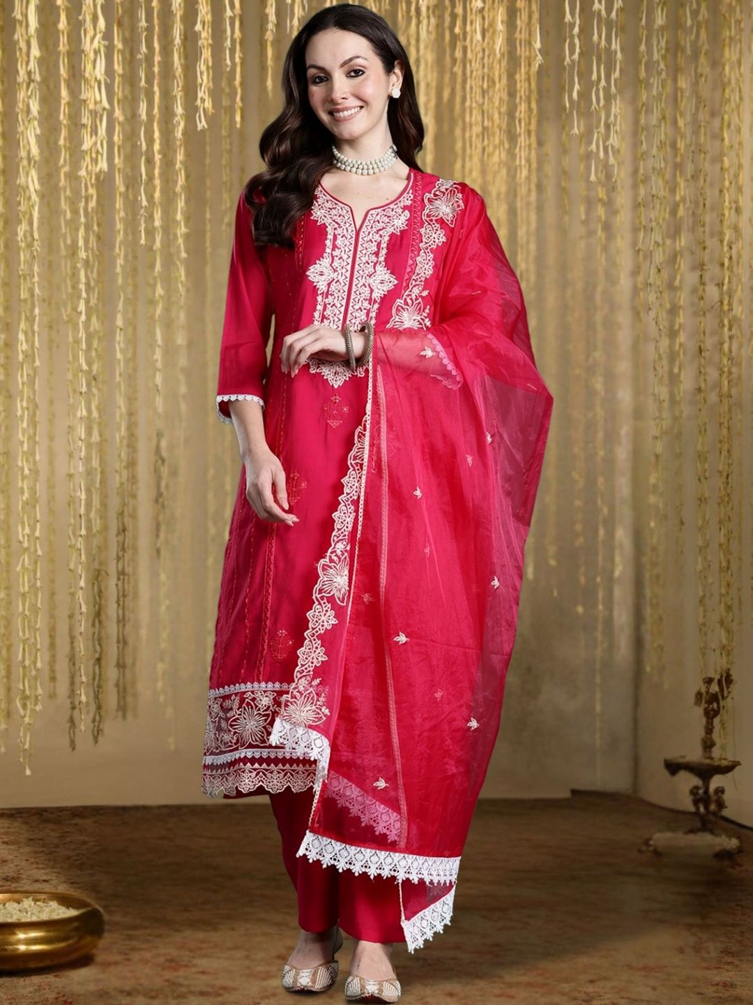 Dhiyona IE Women Ethnic Motifs Embroidered Regular Thread Work Kurta with Trousers & With Dupatta