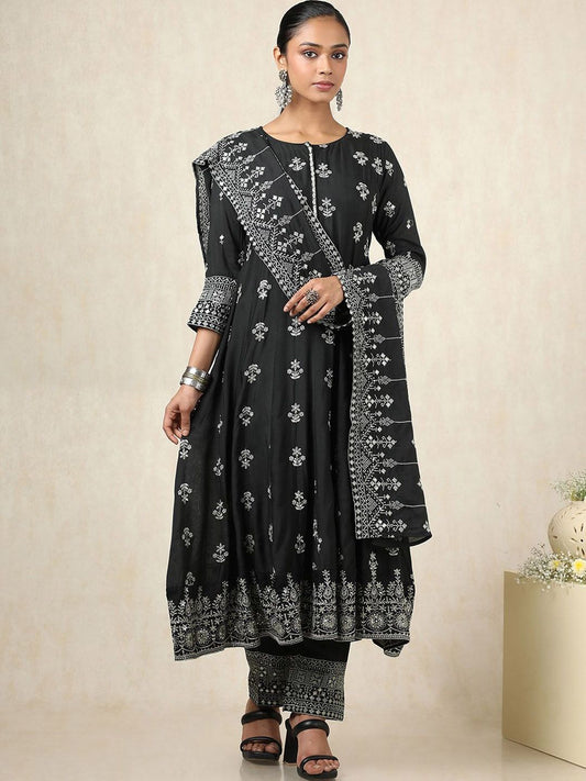 Dhiyona SO Women's Floral Embroidered Thread Work Pure Cotton A-Line Kurta With Trousers And Dupatta