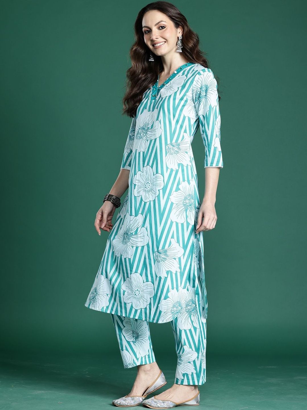 Women Floral Printed Regular Pure Cotton Kurta with Trousers