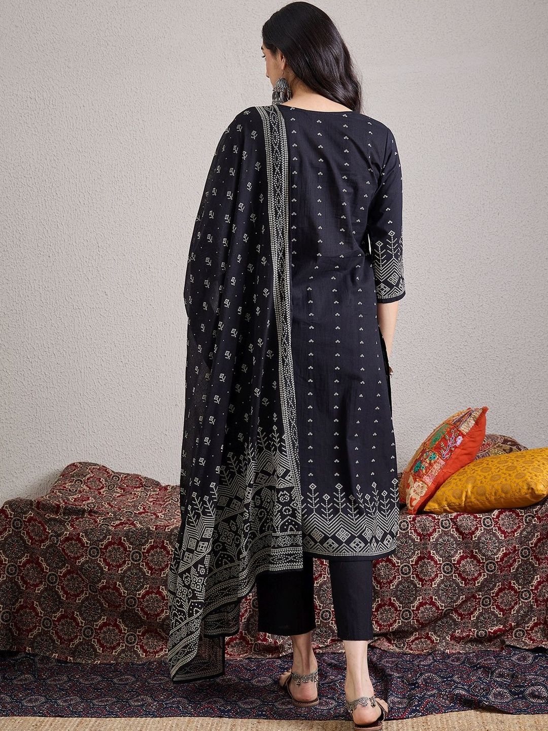 Women Ethnic Motifs Printed Cotton Kurta with Trousers & Dupatta