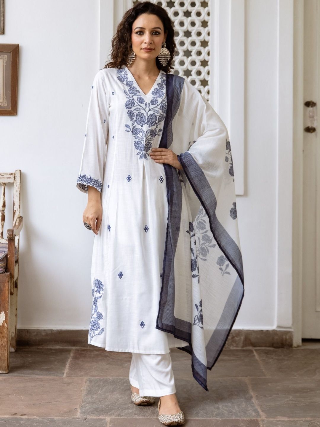 Women Floral Printed Cotton Kurta with Trousers & Dupatta
