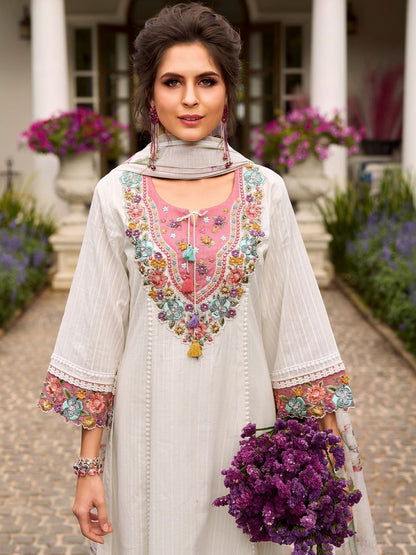 Women Floral Embroidered Regular Thread Work Pure Cotton Kurta with Trousers & With Dupatta