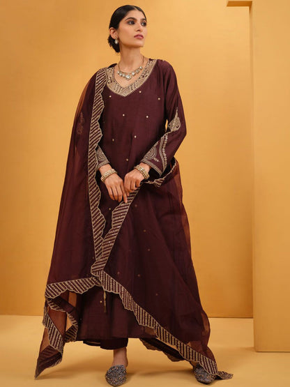 Dhiyona IS Women's Floral Embroidered Thread Work Anarkali Kurta With Trousers & Dupatta