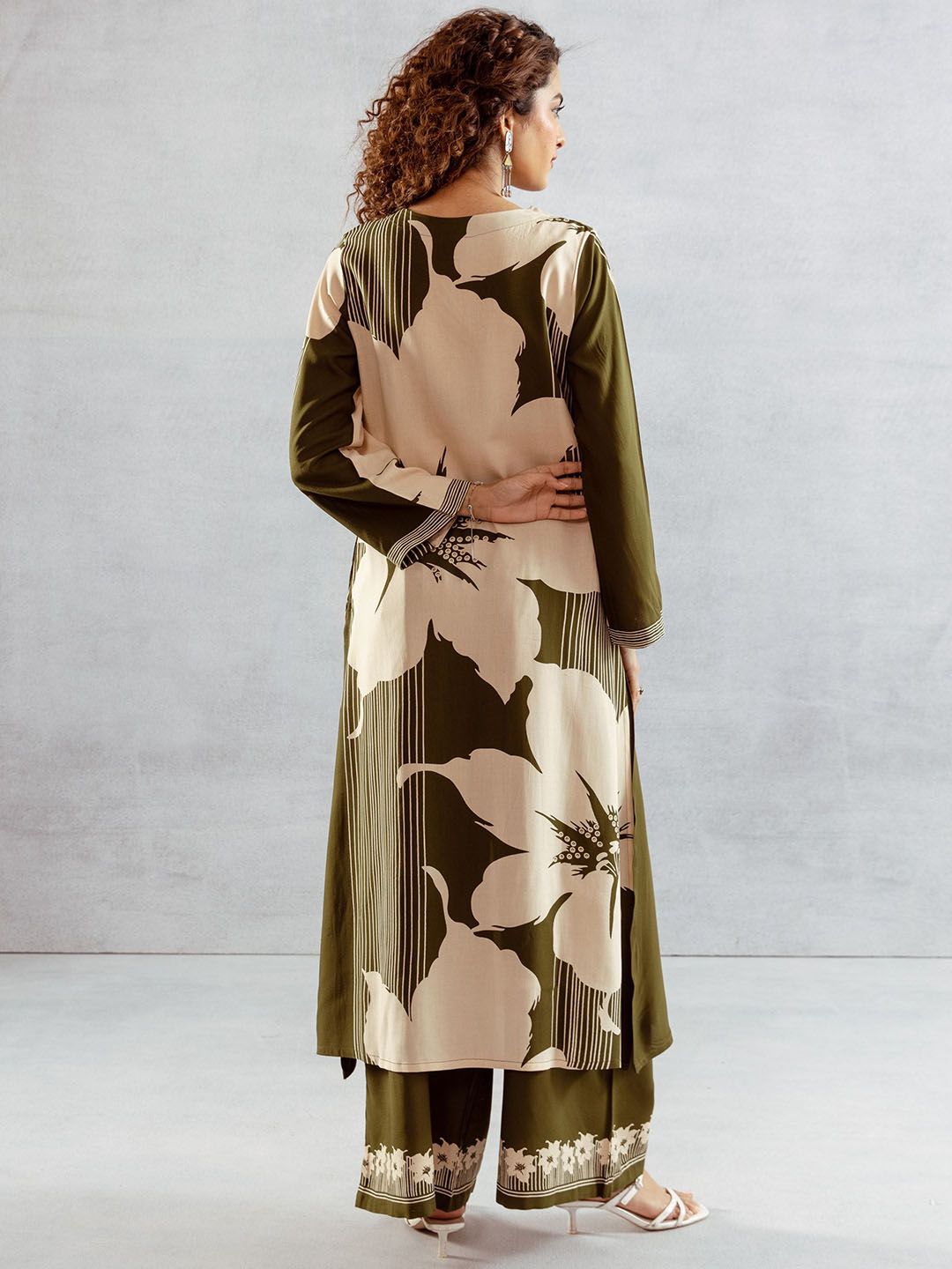 Dhiyona SN Women's Printed Straight Kurta & Palazzo
