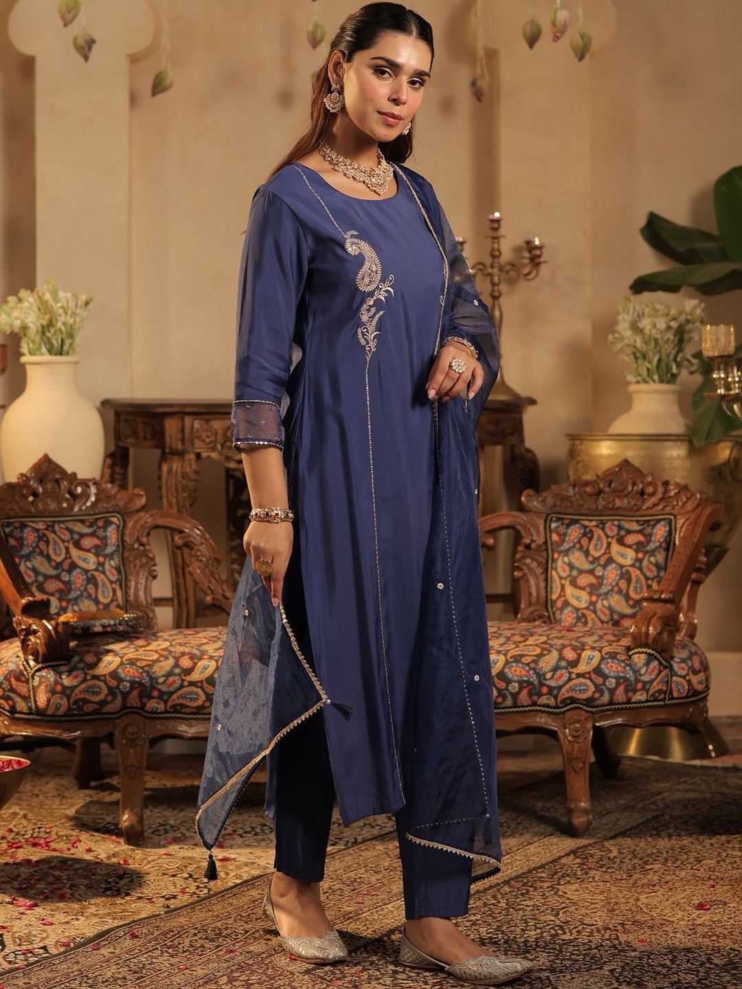 Women Paisley Embroidered Sequinned Kurta with Trousers & Dupatta