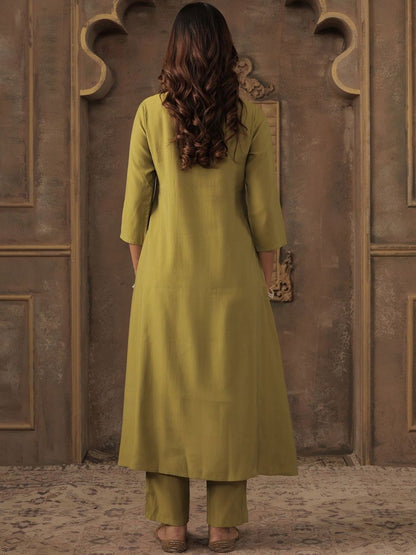 Women Ethnic Motifs Embroidered Pleated Mirror Work Kurta Set