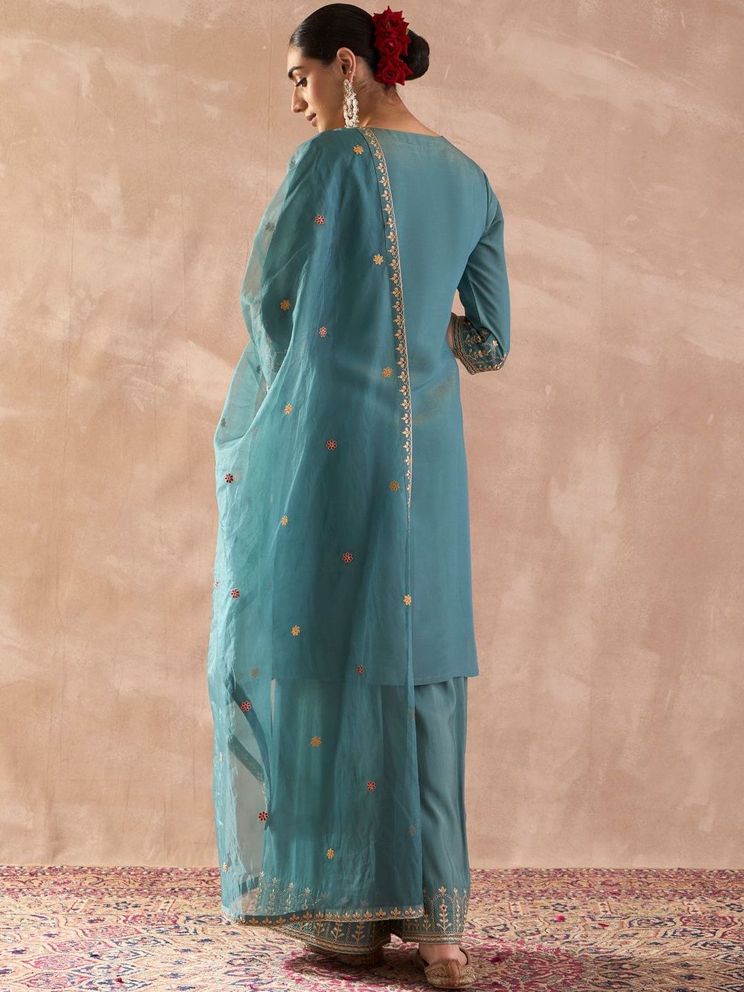 Ethnic Motifs Embroidered Round Neck Thread Work Kurta & Palazzos With Dupatta