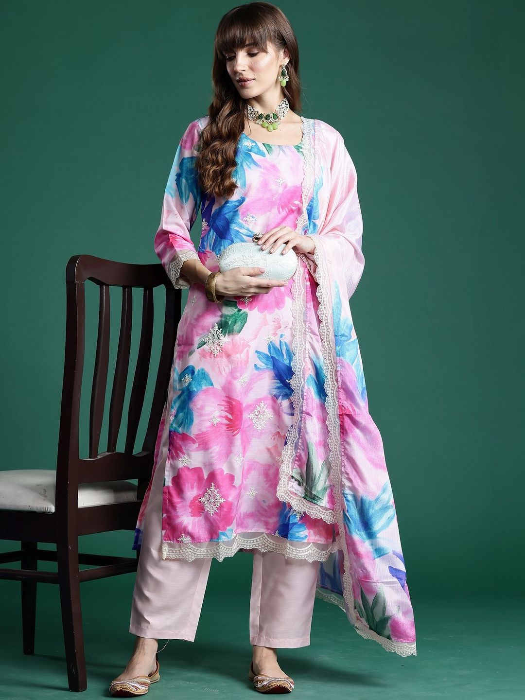 Women Floral Printed Regular Thread Work Kurta with Trousers & With Dupatta