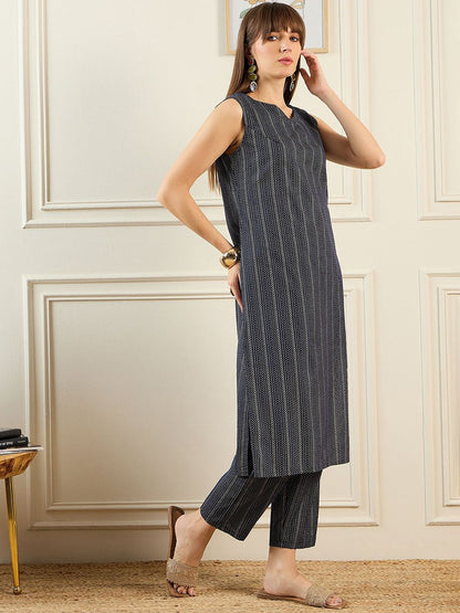 Dhiyona IE Geometric Printed Sweetheart Neck Pure Cotton Straight Kurta With Trousers