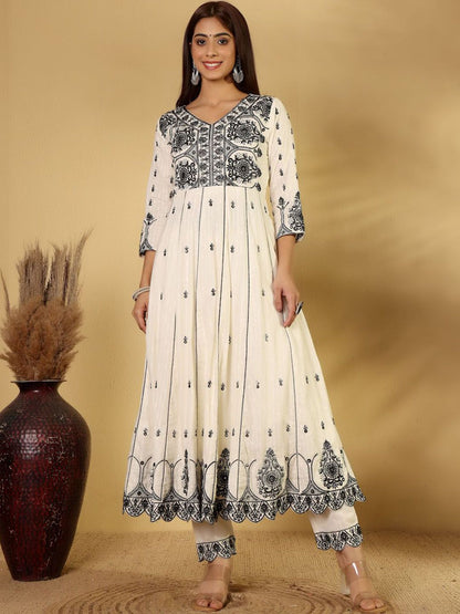 Dhiyona PD Women Floral Embroidered Anarkali Kurta With Trouser And Dupatta