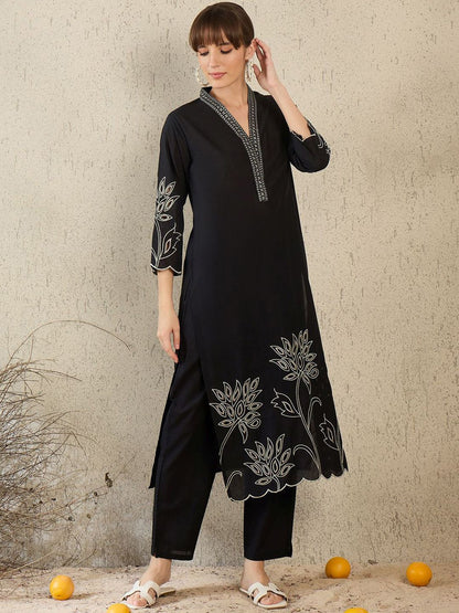 Dhiyona IE Women Embroidered V-Neck Cotton Top and Trousers Co-Ords