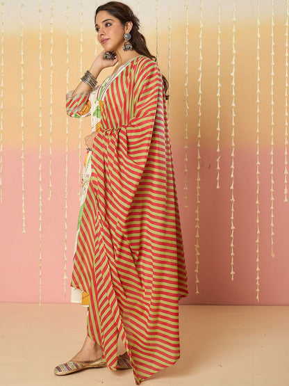 Women Floral Printed Empire Thread Work Pure Cotton Kurta with Trousers & With Dupatta