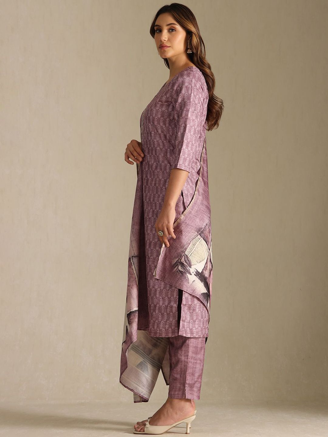Dhiyona SO Women's Women Botanical Print Regular Kurta with Trousers & Printed Dupatta