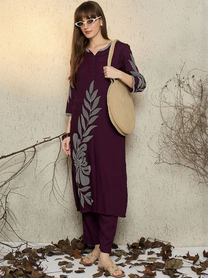Women Floral Printed Kurta with Trousers