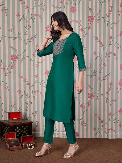 Dhiyona OD  Women Embroidered Straight Kurta