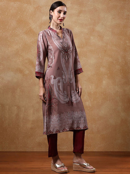 Dhiyona VA Women'sPaisley Printed Mandarin Collar Straight Kurta With Trousers
