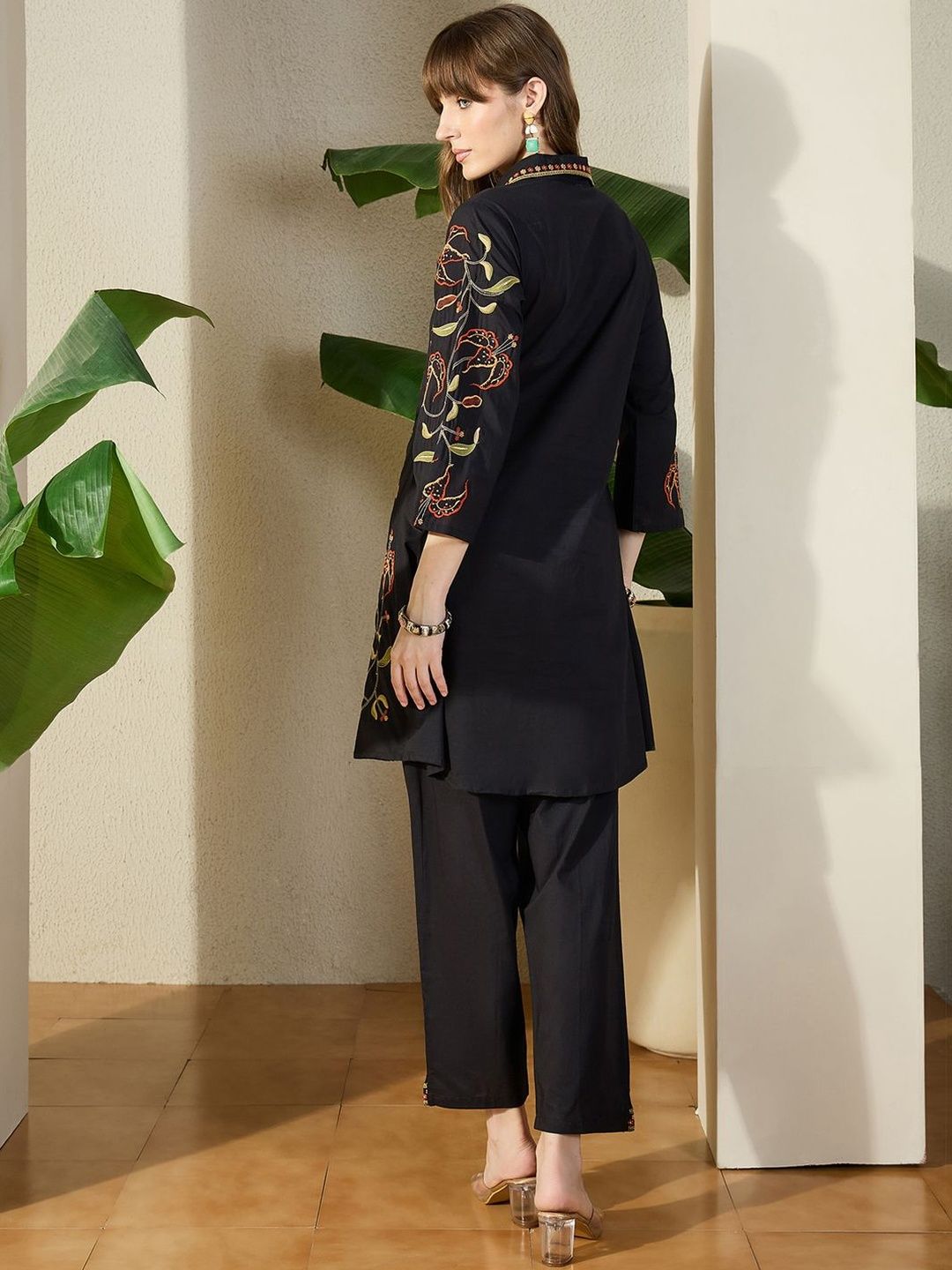 Women Black Floral Embroidered Thread Work Pure Cotton Kurti with Trousers