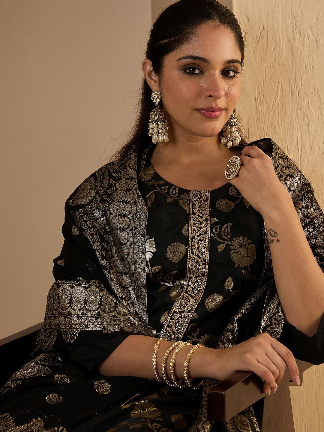 Floral Woven Design Straight Kurta With Trousers & Dupatta