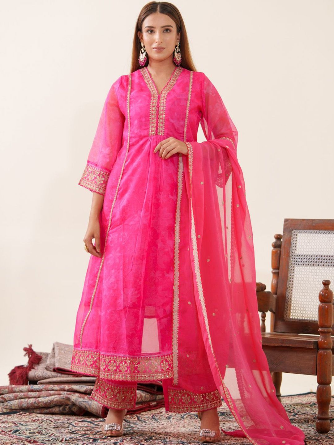 Dhiyona PD Women Floral Embroidered V-Neck Organza A-Line Kurta With Trousers & Dupatta
