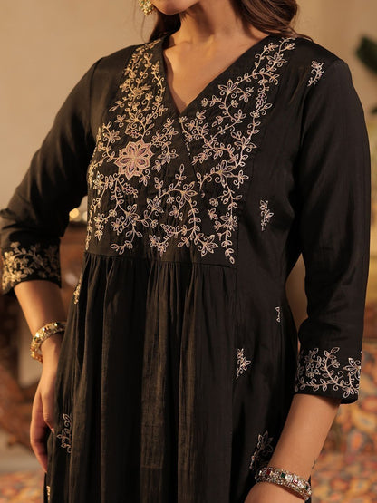 Floral Embroidered Pleated V-Neck Thread Work A-Line Kurta with Trousers