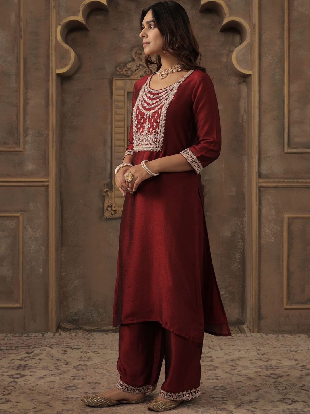 Women Ethnic Motifs Embroidered Kurta with Palazzo