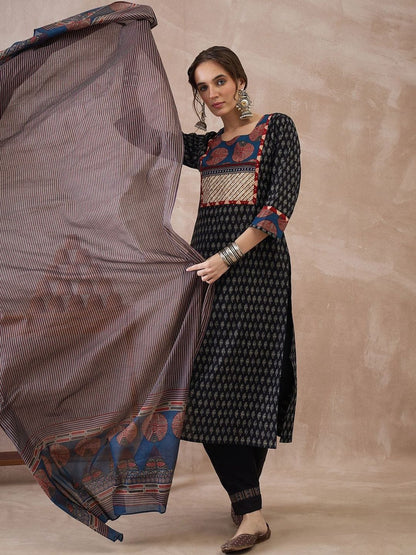 Women Ethnic Motifs Printed Regular Pure Cotton Kurta with Trousers & With Dupatta