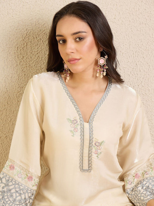 Women Ethnic Motifs Embroidered Regular Thread Work Kurta with Trousers