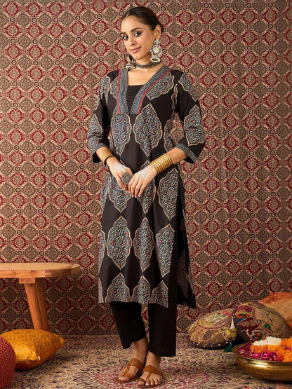 Dhiyona IE Printed Pure Cotton V-Neck Tunic With Trouser
