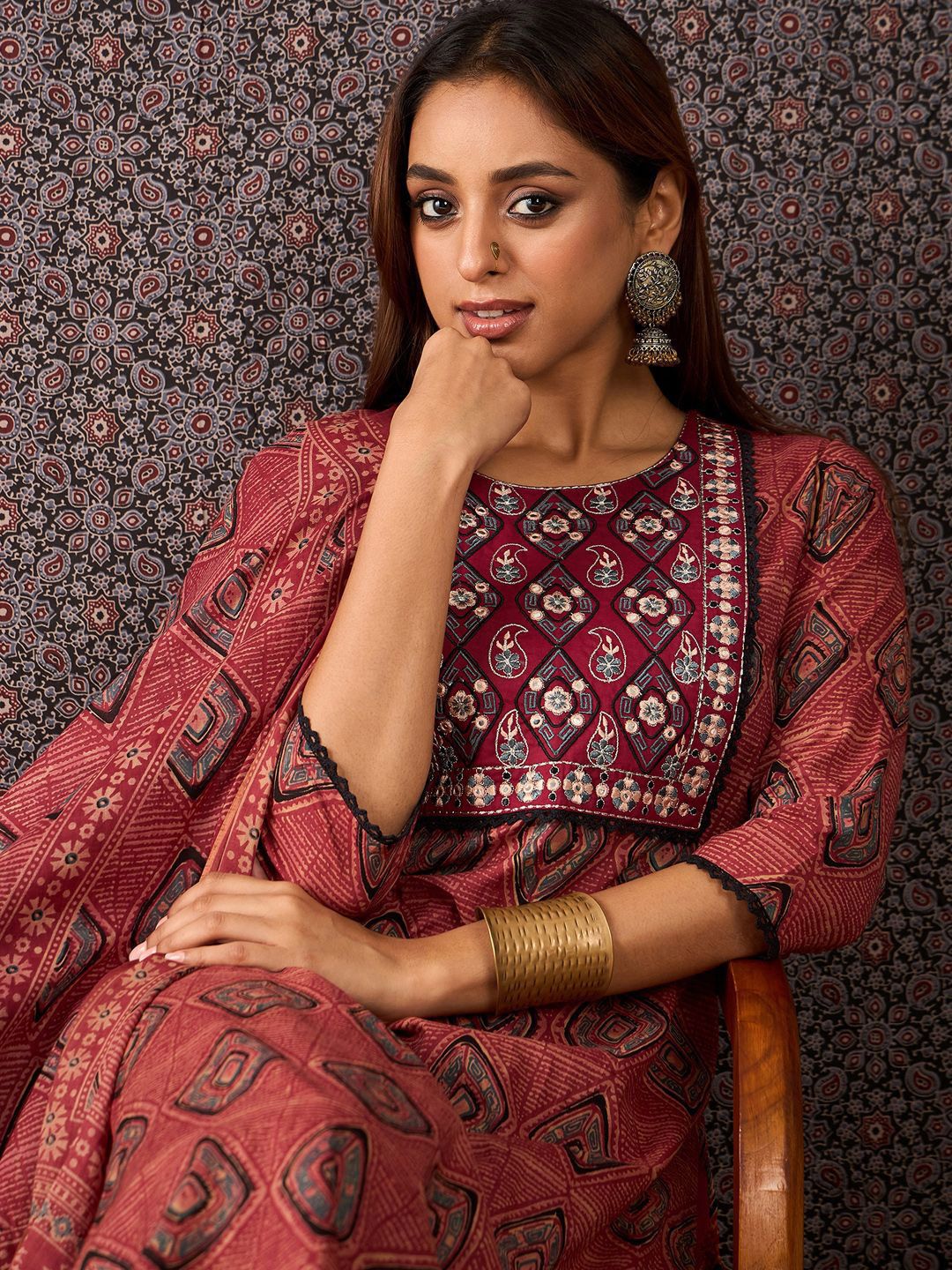 Geometric Printed Mirror Work Pure Cotton Kurta With Trousers & Dupatta