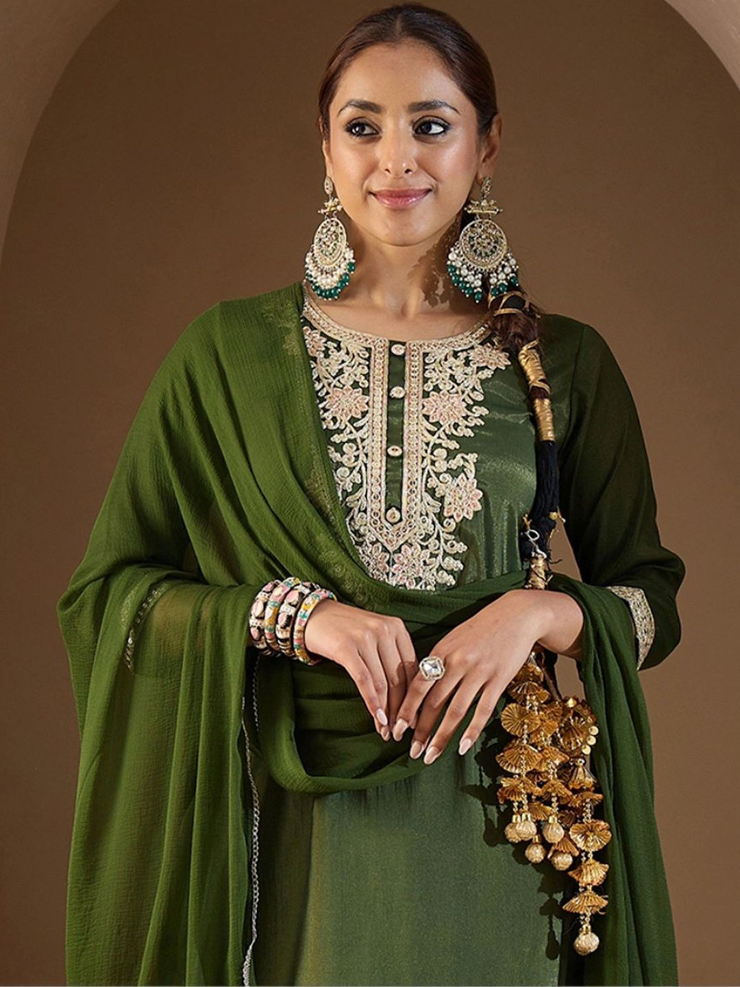 Women Ethnic Motifs Embroidered Regular Thread Work Kurta with Trousers & With Dupatta