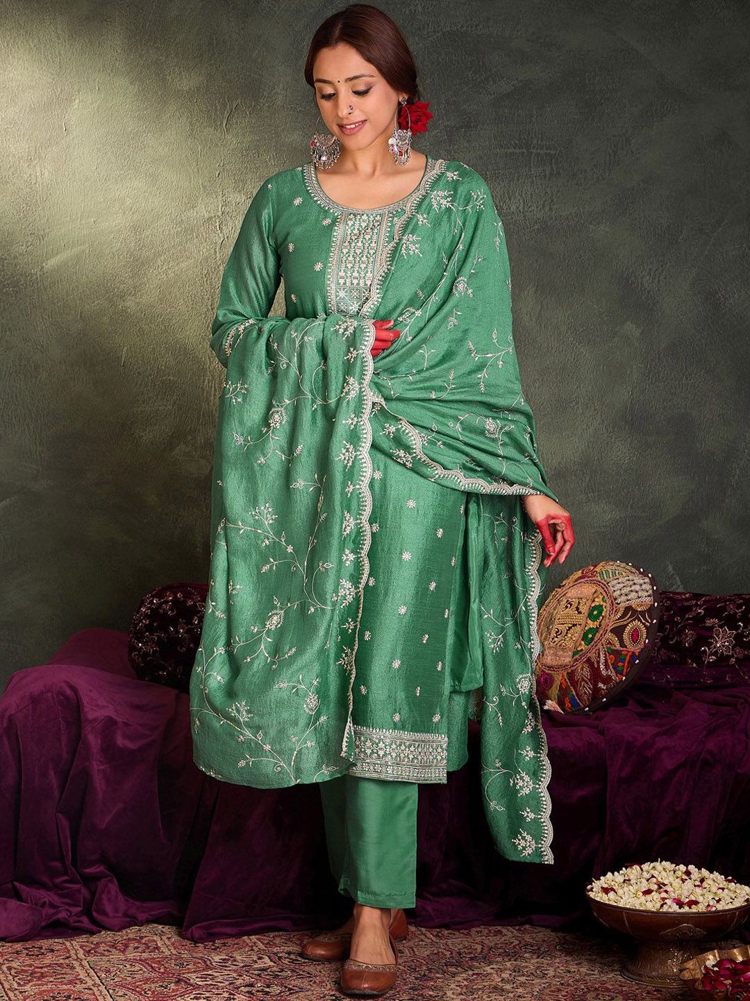 Dhiyona IE Women Ethnic Motifs Embroidered Regular Sequinned Kurta