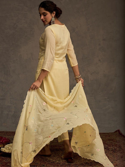 Women Floral Embroidered Pure Cotton Kurta with Trousers & Dupatta