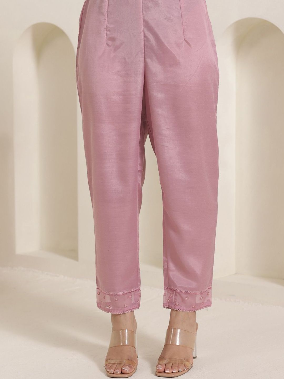 Women Floral Embroidered Kurta With Trousers & Dupatta Kurta Sets