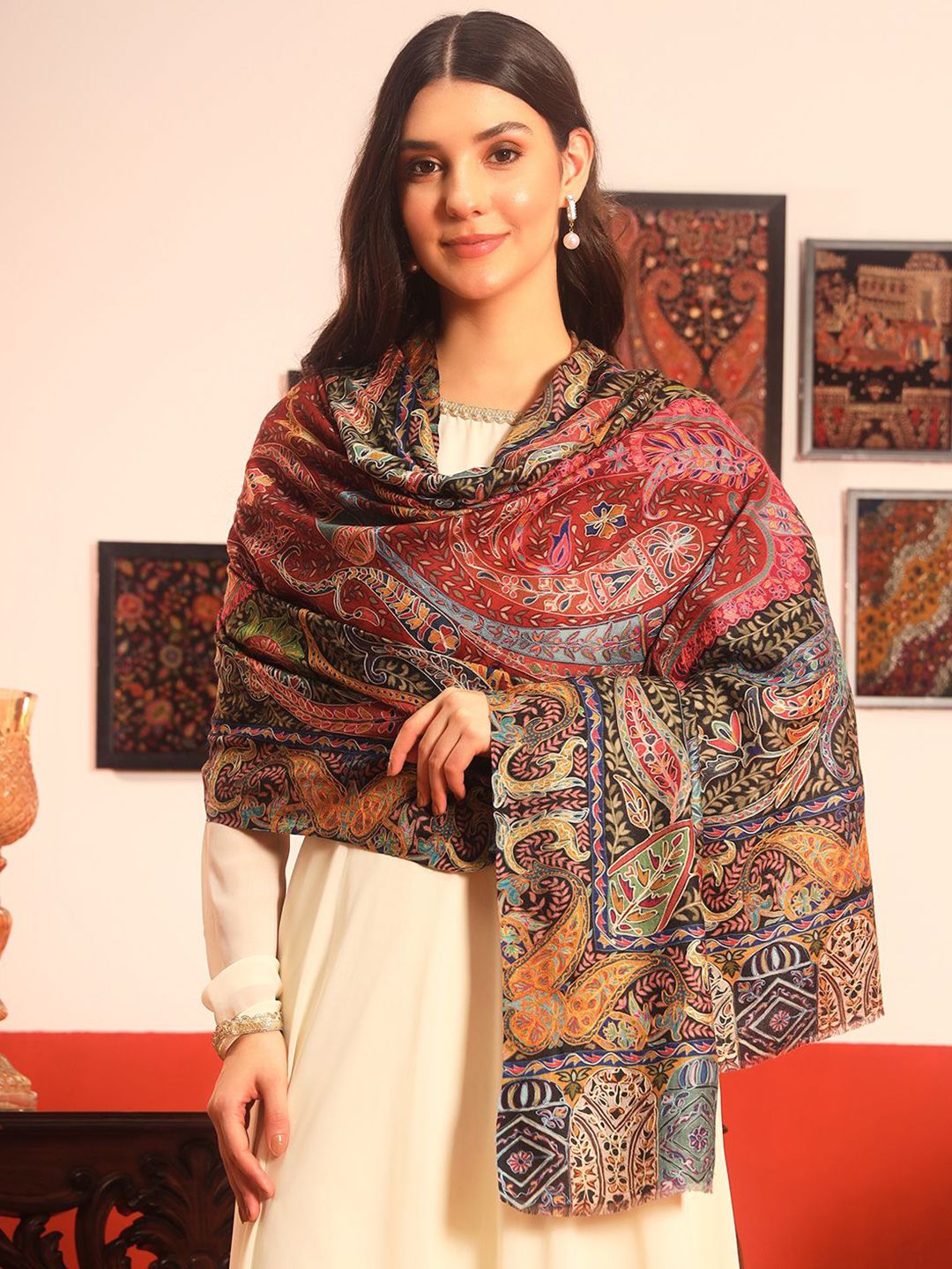 Dhiyona PA Paisley Embroidered Zari Shawl