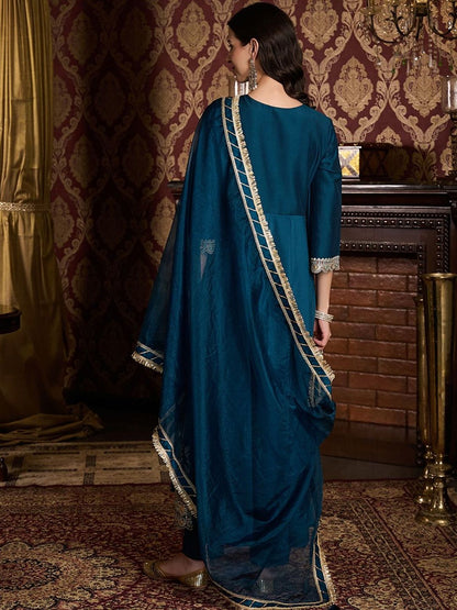 Dhiyona CH Floral Embroidered Pleated V-Neck Thread Work Kurta With Trousers & Dupatta