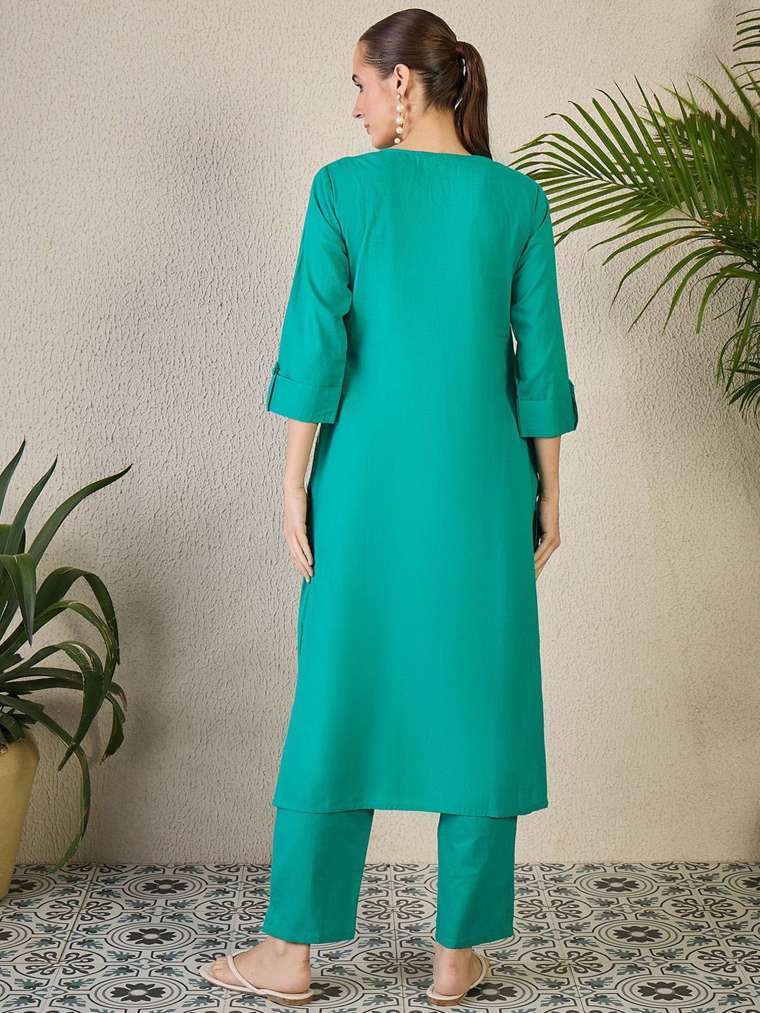 Dhiyona IE Women's Ethnic Motifs Embroidered Thread Work Pure Cotton Kurta with Trousers