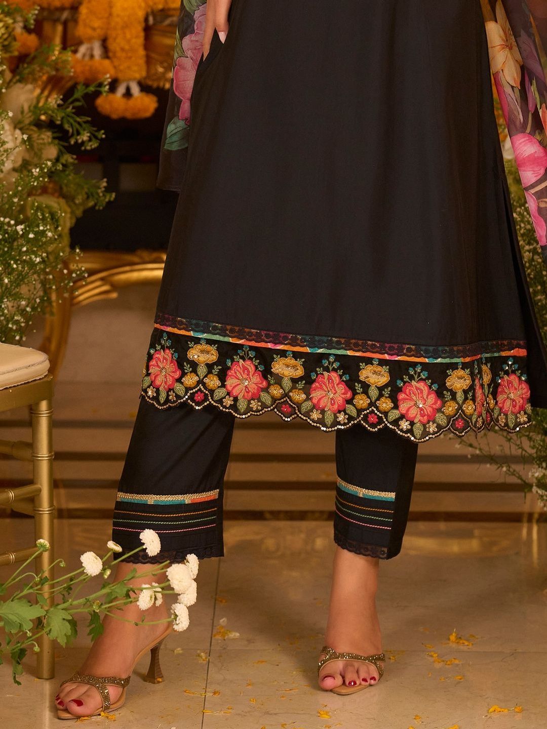 Women Floral Embroidered Kurta with Trousers & Dupatta