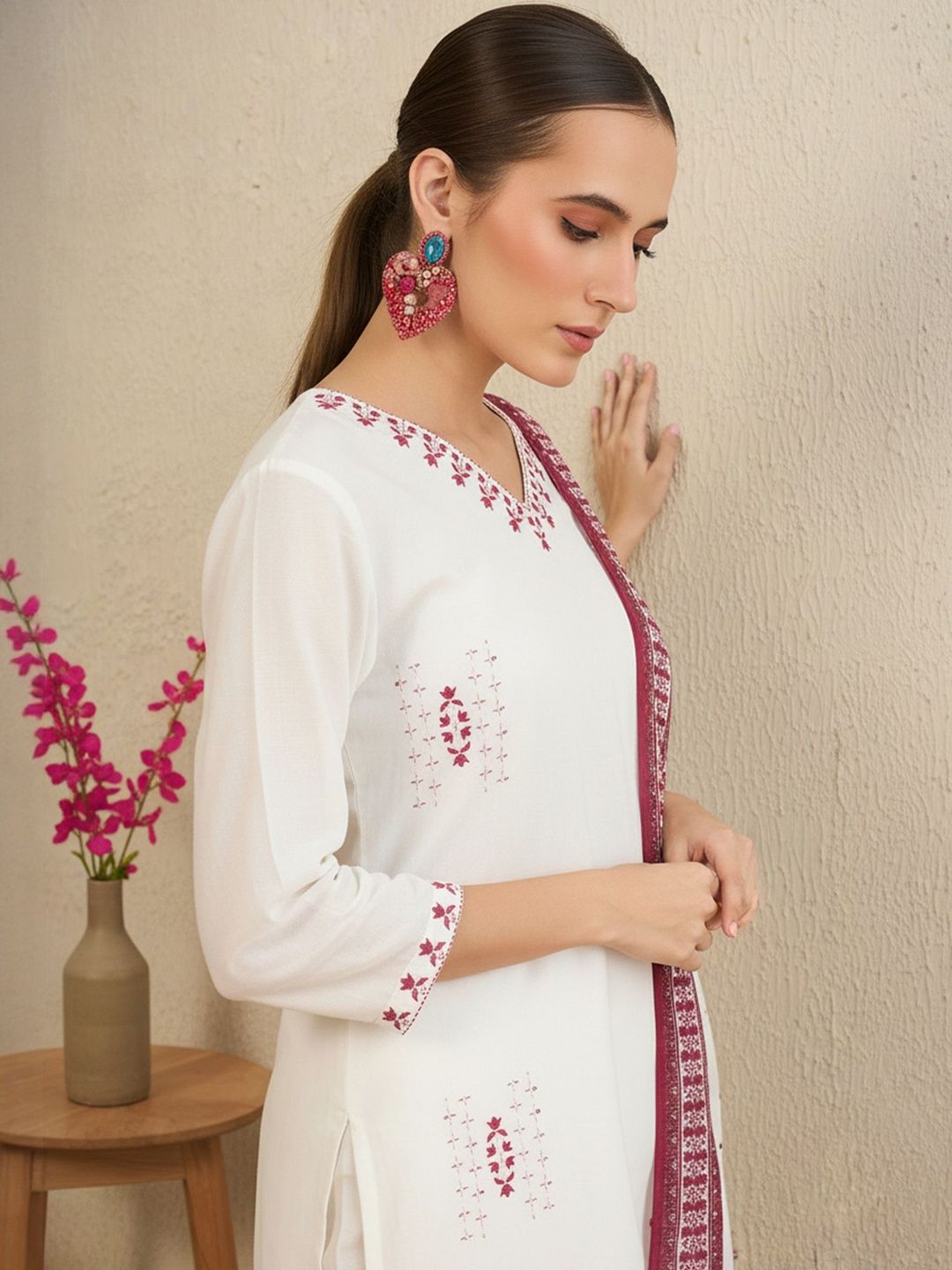 Embroidered V-Neck Thread Work Pure Cotton Straight Kurta With Trousers & Dupatta