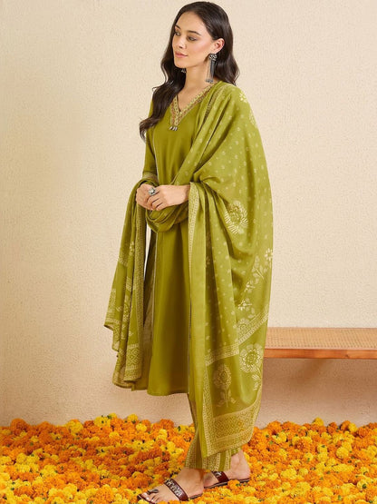 Women Ethnic Motifs Regular Thread Work Pure Cotton Kurta with Trousers & With Dupatta