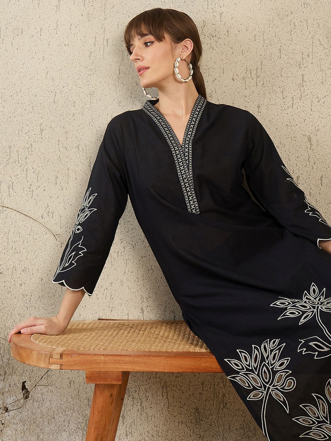 Dhiyona IE Women Embroidered V-Neck Cotton Top and Trousers Co-Ords