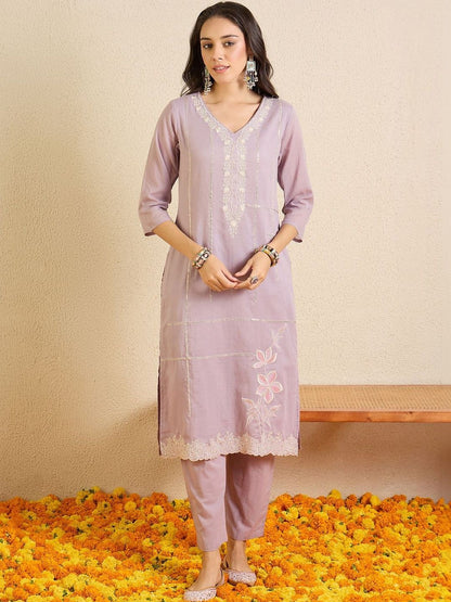 Women Floral Embroidered Regular Thread Work Pure Cotton Kurta with Trousers & With Dupatta