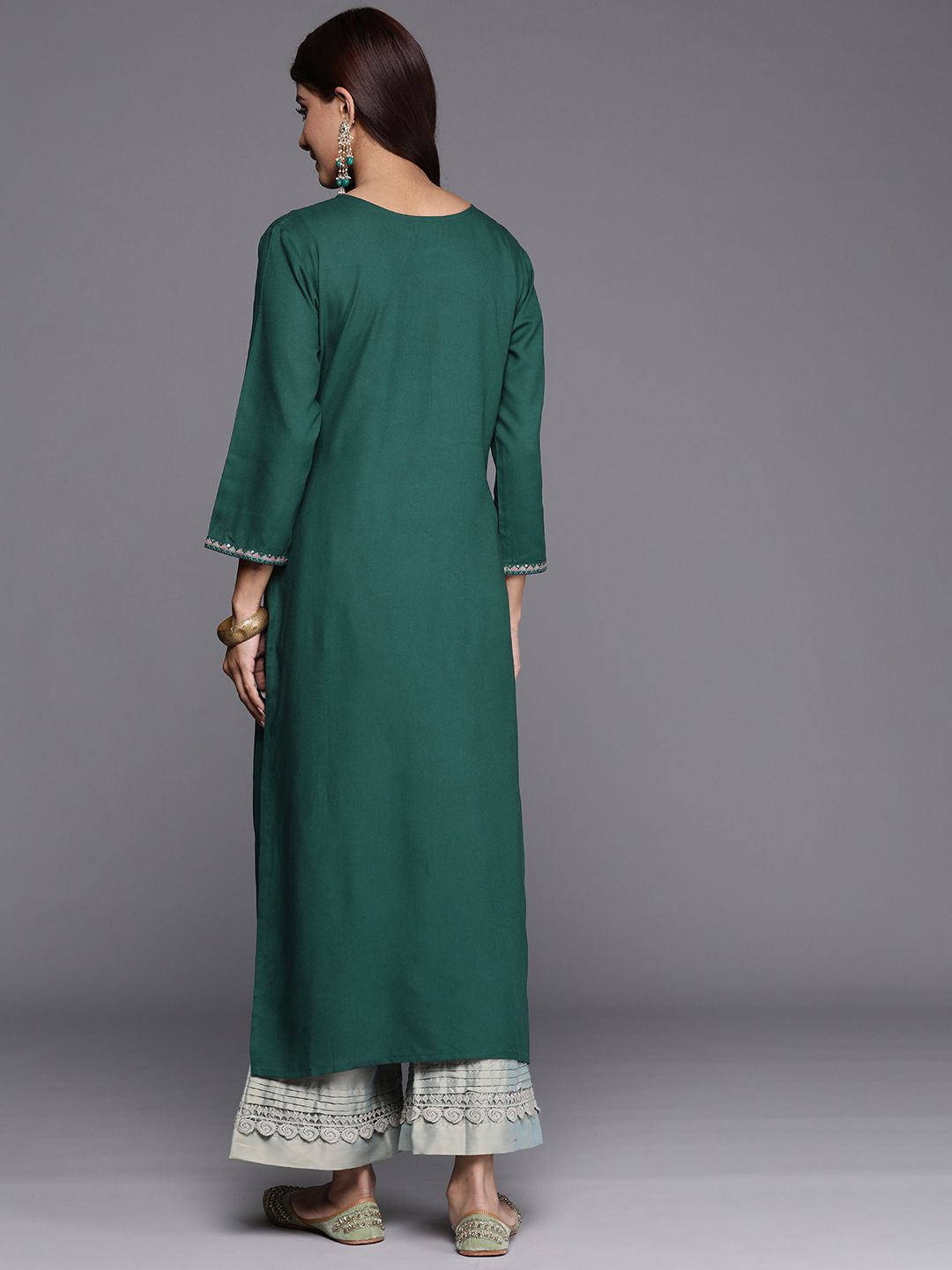 Dhiyona IE Pack of 2 Yoke Embroidered Thread Work Kurta