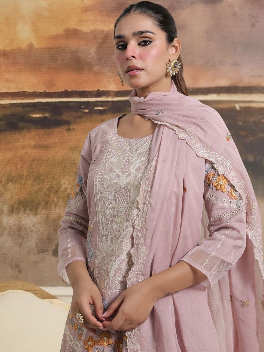 Women Ethnic Motifs Embroidered Regular Thread Work Pure Cotton Kurta with Trousers & With Dupatta