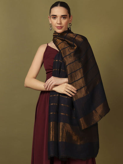 Dhiyona PA Checked Woven Design Zari Shawl