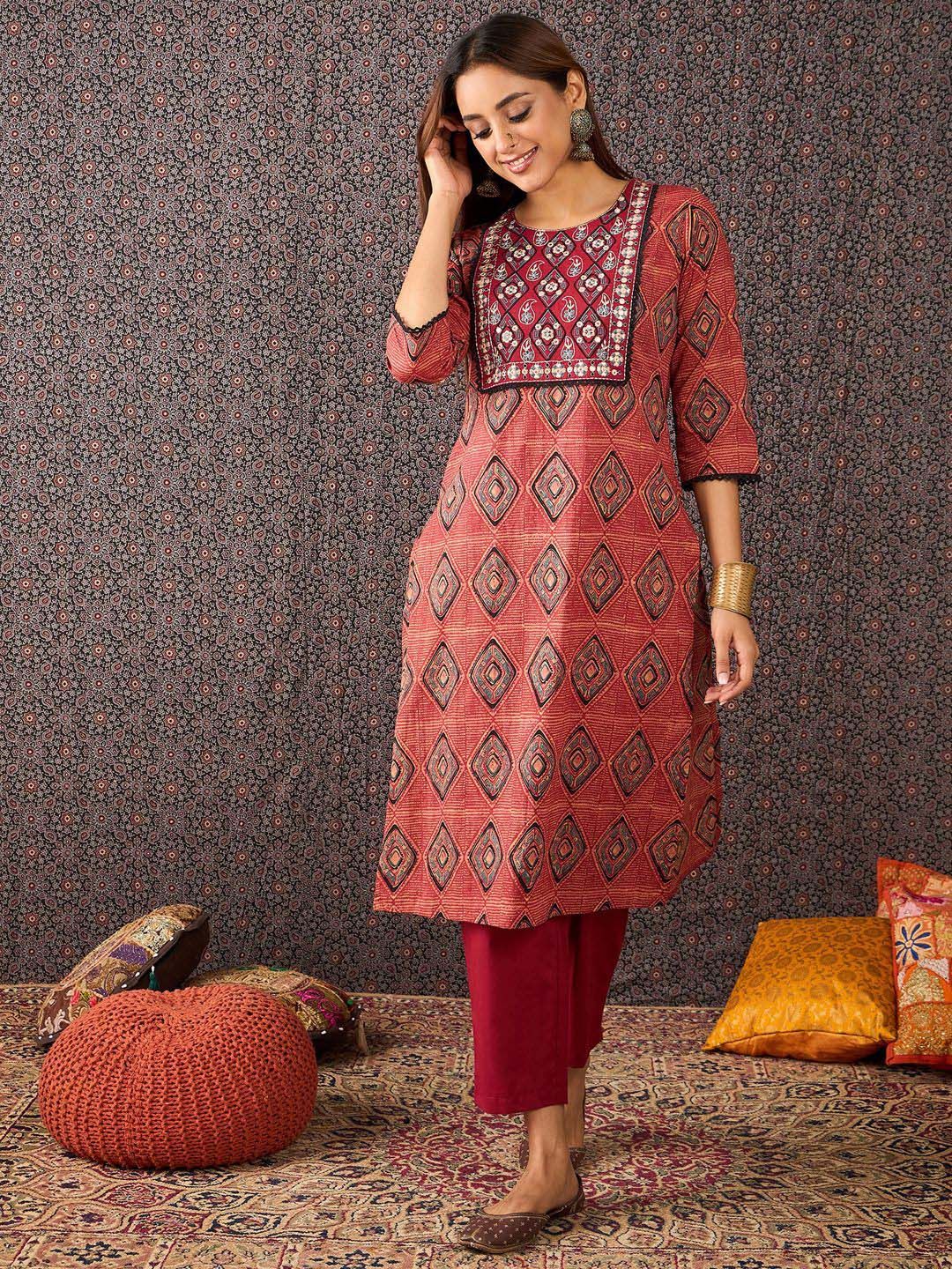 Geometric Printed Mirror Work Pure Cotton Kurta With Trousers & Dupatta